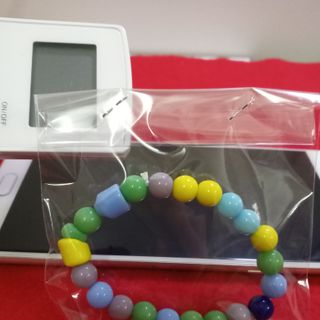 Chuỗi đeo tay đủ màu xinh