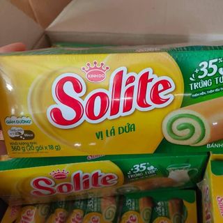 Bánh bông lan cuộn kem lá dứa Solite