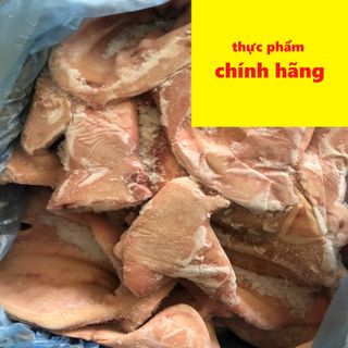 Tai heo đông lạnh - Ship nguyên thùng