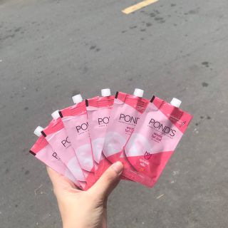 Hộp 6 gói Kem Pond Thái Gía Tốt Nhất