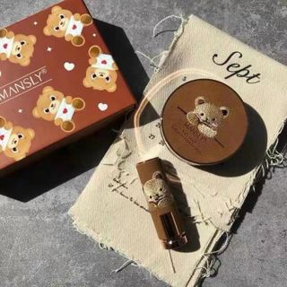 Giftset Mansly Gấu Nâu, bộ gồm Phấn nước & Son Thạch 3 màu