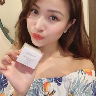 Kem dưỡng trắng da ban ngày face 5 IN 1