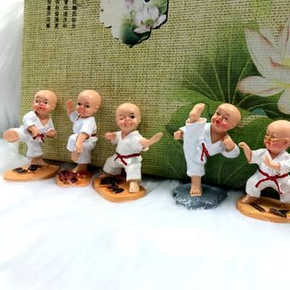 Bộ 6 Tượng Chú Tiểu Karate