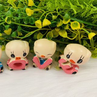 Bộ 4 tượng heo tình yêu dễ thương