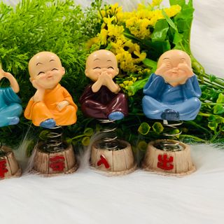 Bộ 4 tượng chú tiểu tứ không tọa đế lò xo