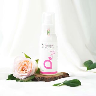 V NATURECARE dung dịch vệ sinh phụ nữ
