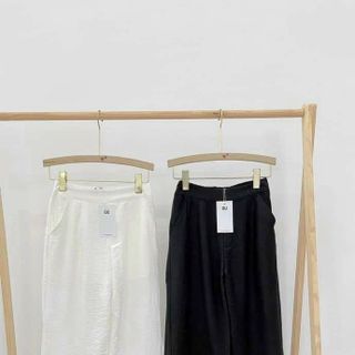 Ship Tận Nhà Tại Hà Nội Trong Ngày... Quần Đũi Gu Kèm Túi Zip - MH124, Chất Liệu: Đũi Tơ Lụa, Gồm 2 Màu: Đen -Trắng, Phong Cách Năng Động, Dễ Phối Đồ, Loại1!!