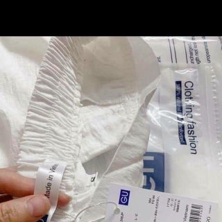 Ship Tận Nhà Tại Hà Nội Trong Ngày... Quần Đũi Gu Kèm Túi Zip - MH124, Chất Liệu: Đũi Tơ Lụa, Gồm 2 Màu: Đen -Trắng, Phong Cách Năng Động, Dễ Phối Đồ, Loại1!!