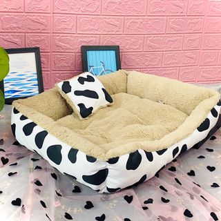 NỆM BÒ SỮA HÌNH VUÔNG KÈM GỐI CHO CHÓ MÈO