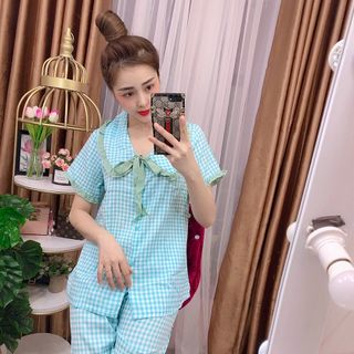 Sét bộ mặc nhà chất poly áo tay lỡ quần lửng họa tiết caro dễ thương, xinh xắn