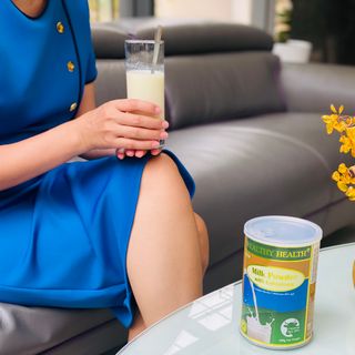 Sữa non colostrum Úc cho bé Wealthy Health