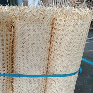 Nan nhựa giả mây và lá