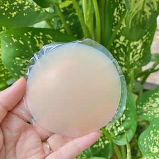 Miếng dán ngực silicon tàng hình trong siêu bám dính