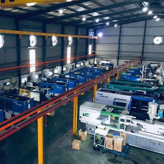 Kính chống dịch boxtox tại nhà máy việt nam phân phối ISO