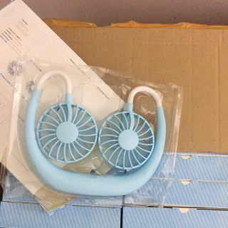 Quạt cầm tay đeo cổ tiện lợi