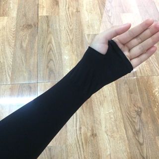 Ống tay chống nắng màu đen
