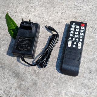 Loa kéo AZPro AZ 306 – Loa kéo 3 đường tiếng bass 1.5 tấc – Tặng kèm 2 micro không dây – Công suất lên đến 150W - Có remote, đầy đủ kết nối Bluetooth, AV, USB, SD card - Cổng 6.5 cắm micro ngoài - Âm thanh cực chuẩn