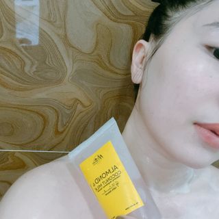 Sữa tắm hạnh nhân dừa