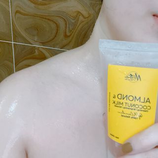 Sữa tắm hạnh nhân dừa