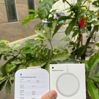 Đế sạc không dây iphone 12 Pro