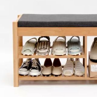 Kệ để để giày kết hợp với ghế ngồi và ngăn kéo phía trên