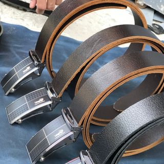 Dây lưng da tại xưởng