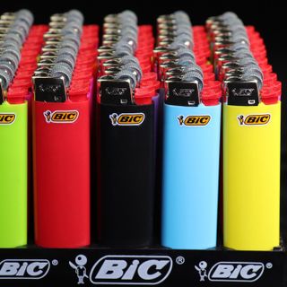 Bật lửa hộp quẹt Bic J3 size trung
