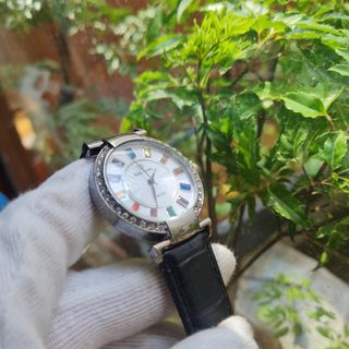 Đồng hồ nữ Royal Crown