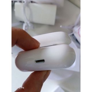 Tai nghe thế hệ mới Airpods pro