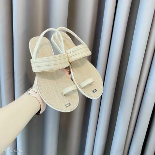 Sandal sỏ ngón kiểu