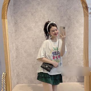[Có ảnh và video chụp quay thật] Set áo phông chữ kèm chân váy dập ly 3 tùng đẹp xuất sắc có ảnh mẫu mặc