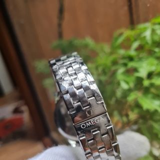 Đồng hồ nam Omega kim trôi dây thép