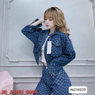 Áo khoác jean tay phồng dập vân chìm bằng công nghệ châu âu. châu âu