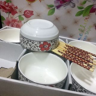 Bộ 6 chén bông Nhật - Hộp đựng sang trọng
