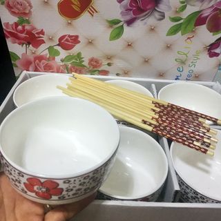Bộ 6 chén bông Nhật - Hộp đựng sang trọng