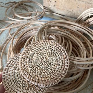 Tấm lót ly làm bằng mây kiểu dáng đơn giản tiện dụng, trang trí decor chụp ảnh, đĩa lót ly trà, cafe