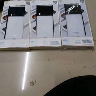 pin dự phòng có màn hình