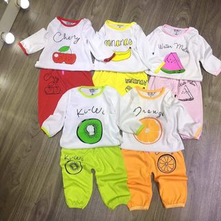 Bộ cotton nền trắng hình chuối dưa cộc cúc vai