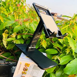 Giá Đỡ Điện Thoại Để Bàn Đế Vuông | Dành cho Máy Tính Bảng, Ipad | Kệ Điện Thoại .