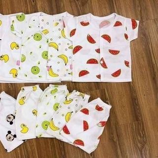 bộ sơ sinh avar kín thân cộc cúc vai