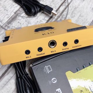 Sound card XOX K10 phiên bản 10th jubilee - Soundcard nâng cấp mới nhất đến từ XOX - Đầy đủ các chức năng, chế độ, hiệu ứng - Kết hợp được hầu hết các loại micro thu âm, sử dụng được cho cả điện thoại và máy tính - Chuyên dùng livestream, karaoke online, thu âm chuyên nghiệp - Âm thanh cực hay, xử lí mượt mà