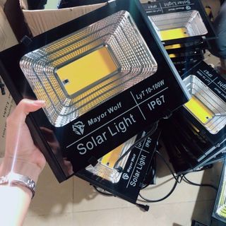 ĐÈN NĂNG PHA LƯỢNG MẶT TRỜI MAYOR WOLF 100W