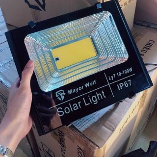 ĐÈN NĂNG PHA LƯỢNG MẶT TRỜI MAYOR WOLF 100W