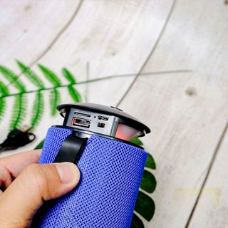 Gt112 Không Dây Mini Cầm Tay Có Đèn Led, Nghe Nhạc Hay, Cắm USB, Thẻ nhớ, Jack 3.5