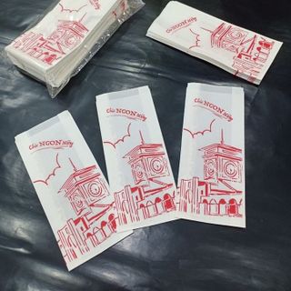 1000 túi giấy đựng bánh mì hình Bến Thành