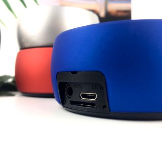 Loa Bluetooth Mini Bs02 Có Móc Treo Tiện Lợi Và Khe Cắm Thẻ Nhớ, Cổng 3.5 - BINTECH