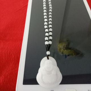 Dây chuyền vòng đeo cổ mặt đá