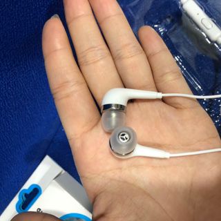 Tai nghe Samsung hộp tim