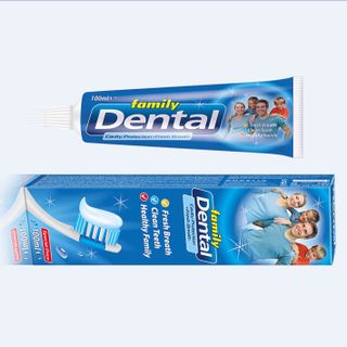 Kem đánh răng Dental Family Total + Whitening vảo vệ toàn diện 100ml.