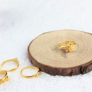 Cà rá nhẫn đeo tay đủ mẫu